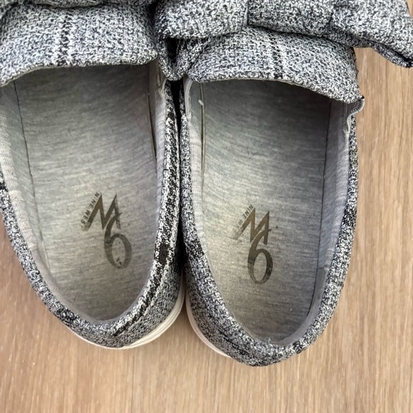 Nine West Onosha woman’s 7.5 Grey Plaid Platform Sneakers Shoes Bow Slip on - Picture 8 of 8